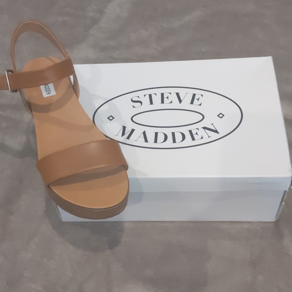 Brand New Steve Madden sandals